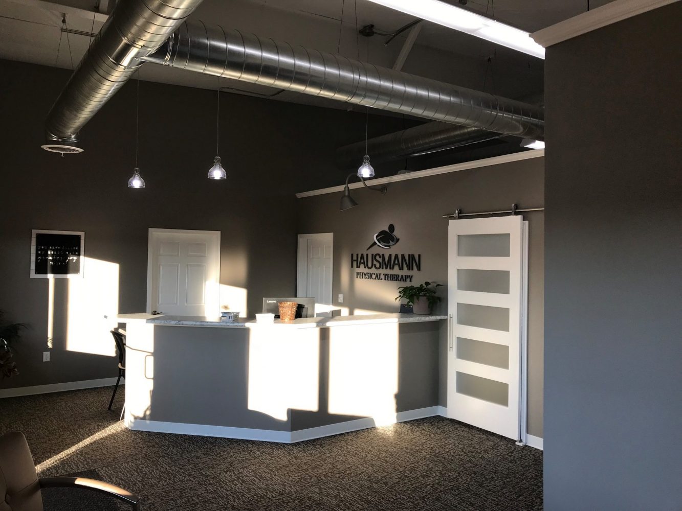Entry desk at Huasmann Physical Therapy